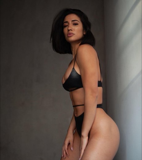 alicia-arrietta-naomiarrietta